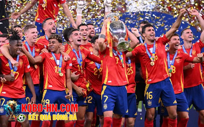 Cần theo dõi phong độ thi đấu của các đội bóng